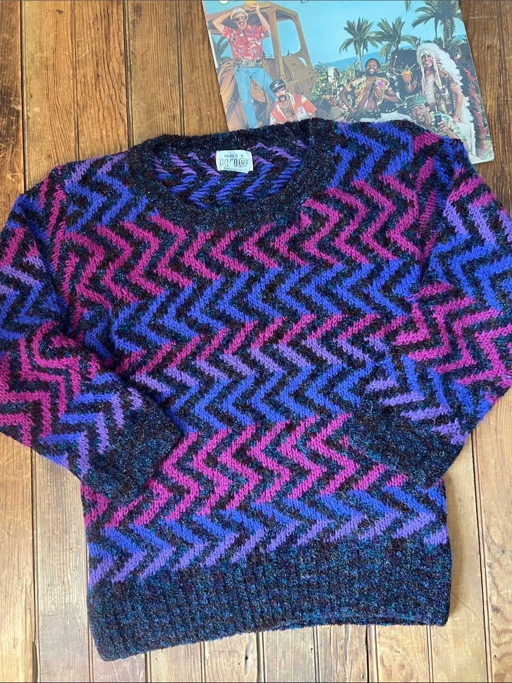 Vintage 90’s Women’s Chevron Crewneck Sweater acrylic in Purple and Pink